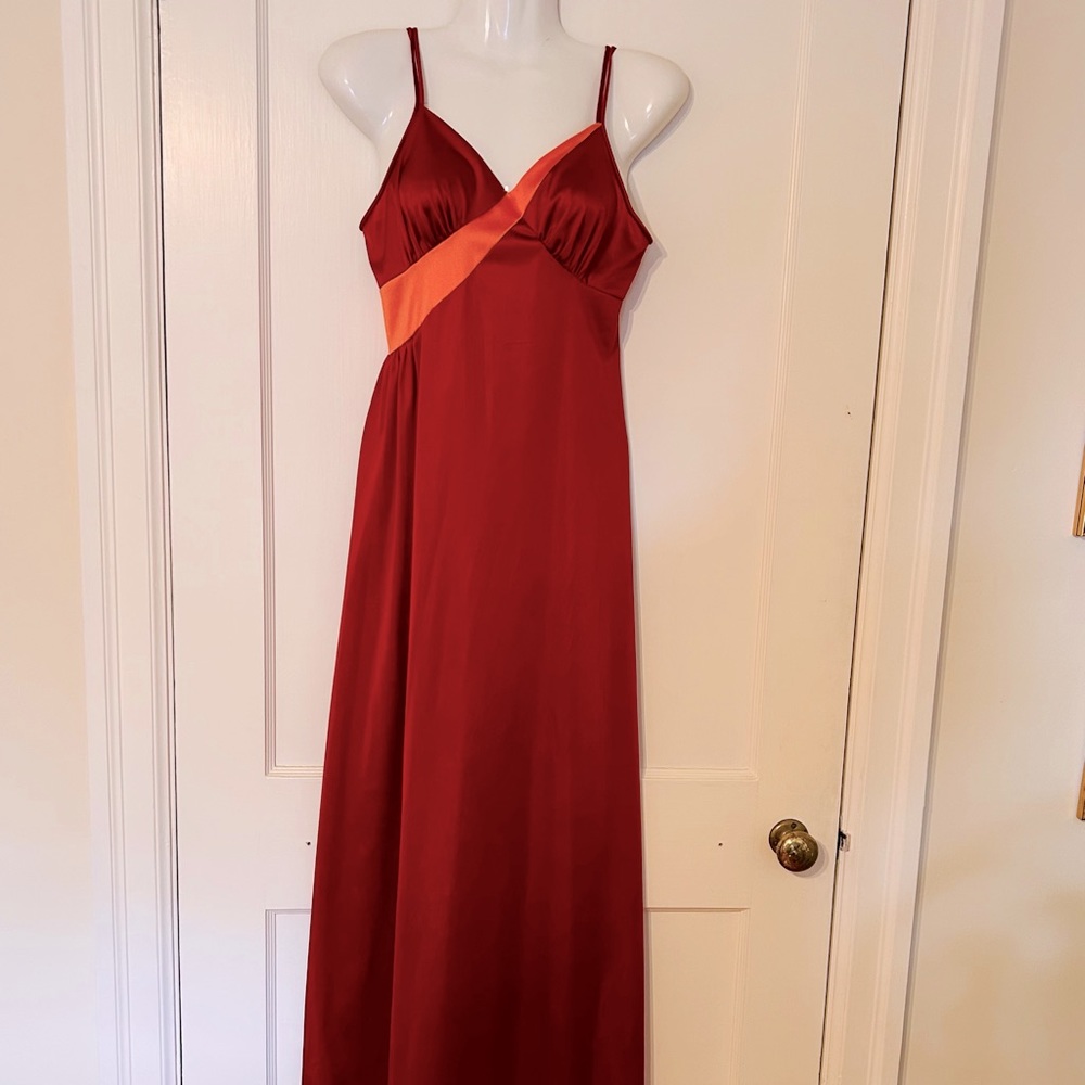 Exquisite Vintage Vanity Fair Gown